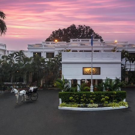 Jehan Numa Palace Hotel Bhopal Exteriör bild