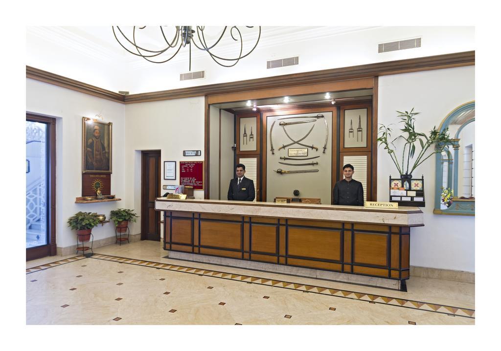 Jehan Numa Palace Hotel Bhopal Exteriör bild