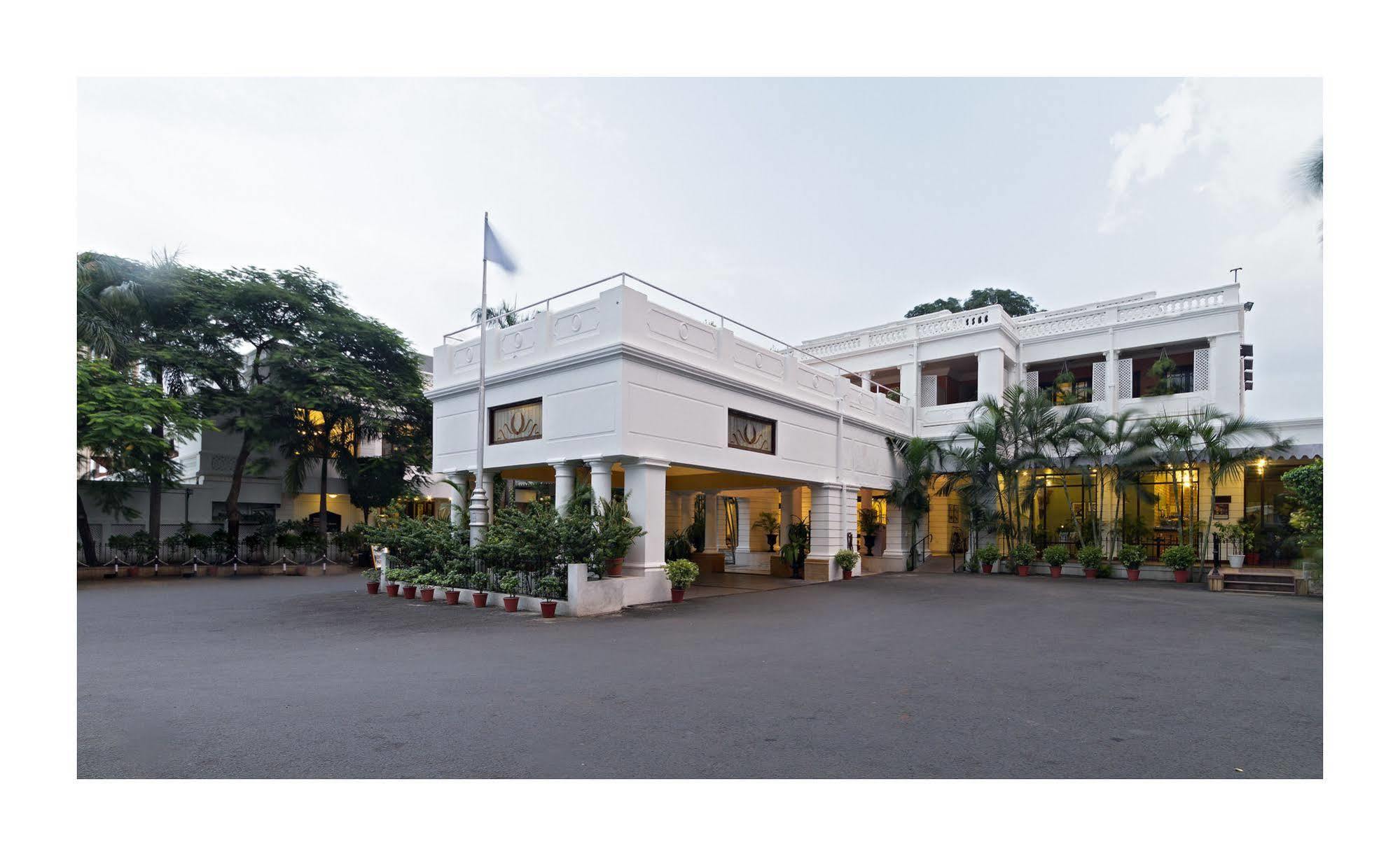 Jehan Numa Palace Hotel Bhopal Exteriör bild